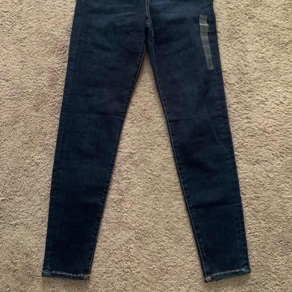 Brand New American Eagle Skinny Dark Wash Jeans